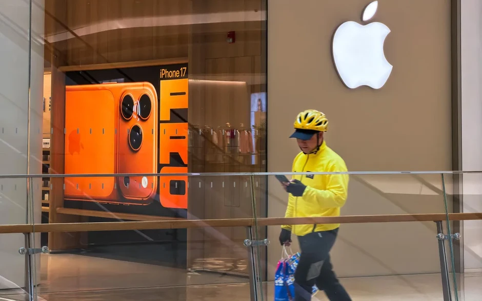 iPhone gập của Apple có nguy cơ bị trì hoãn