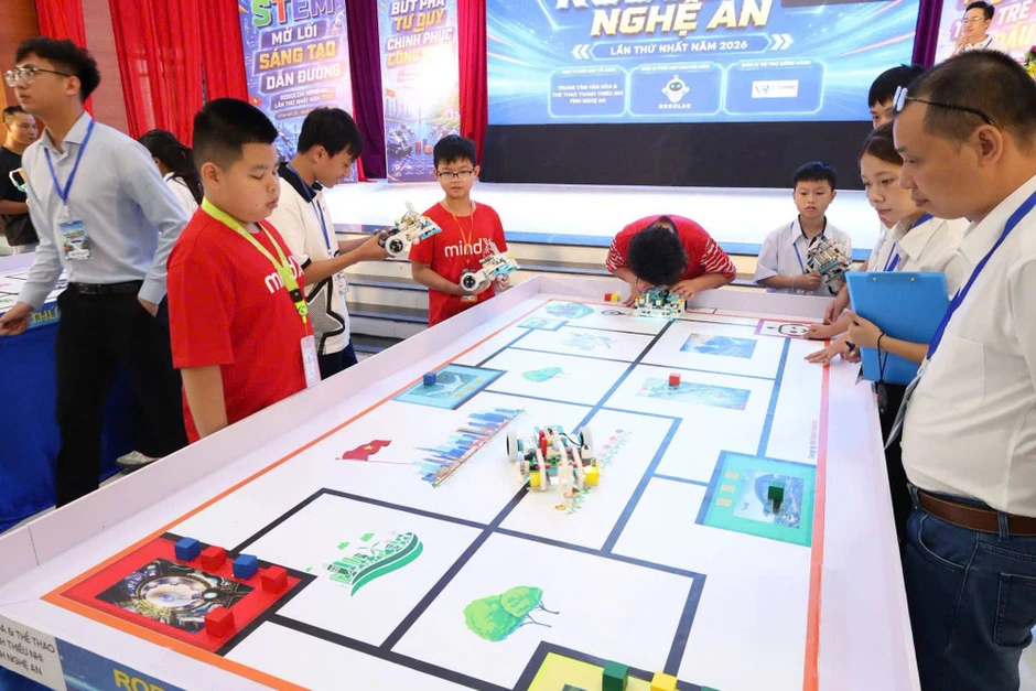 Khai mạc cuộc thi “Robocon tỉnh Nghệ An” lần thứ I Khai mạc cuộc thi “Robocon tỉnh Nghệ An” lần thứ I