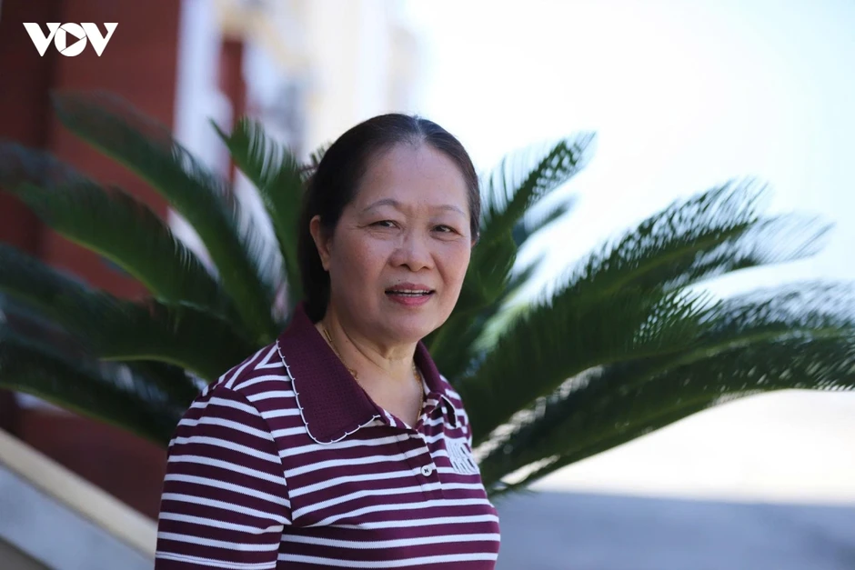 Khi người cao tuổi đứng "bên lề" những phím chạm Khi người cao tuổi đứng "bên lề" những phím chạm