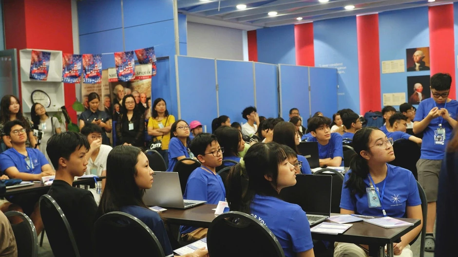 Khơi dậy tư duy khoa học cho học sinh từ dữ liệu mở của NASA Khơi dậy tư duy khoa học cho học sinh từ dữ liệu mở của NASA