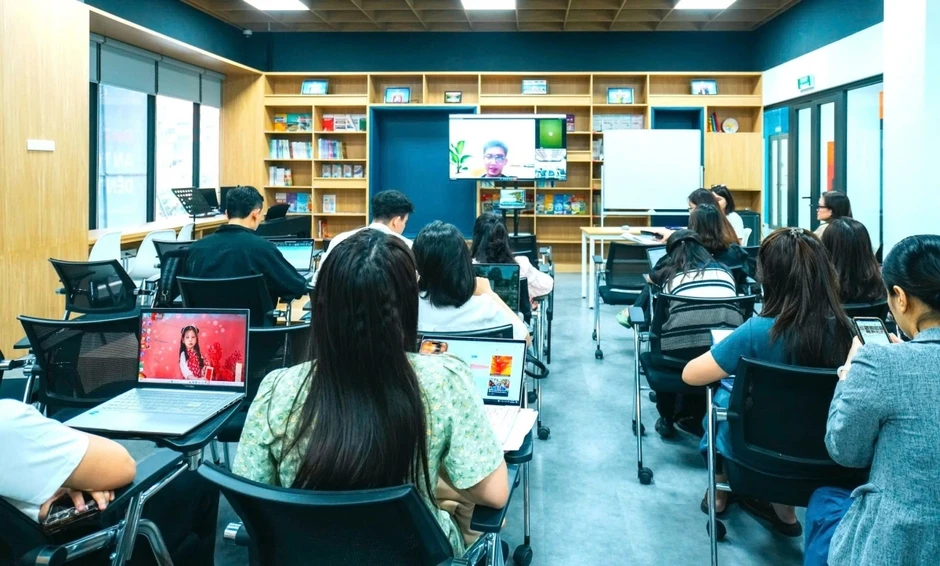 Khởi động chương trình “Gen Z và Cisco: An toàn từ trường học đến thế giới số” Khởi động chương trình “Gen Z và Cisco: An toàn từ trường học đến thế giới số”