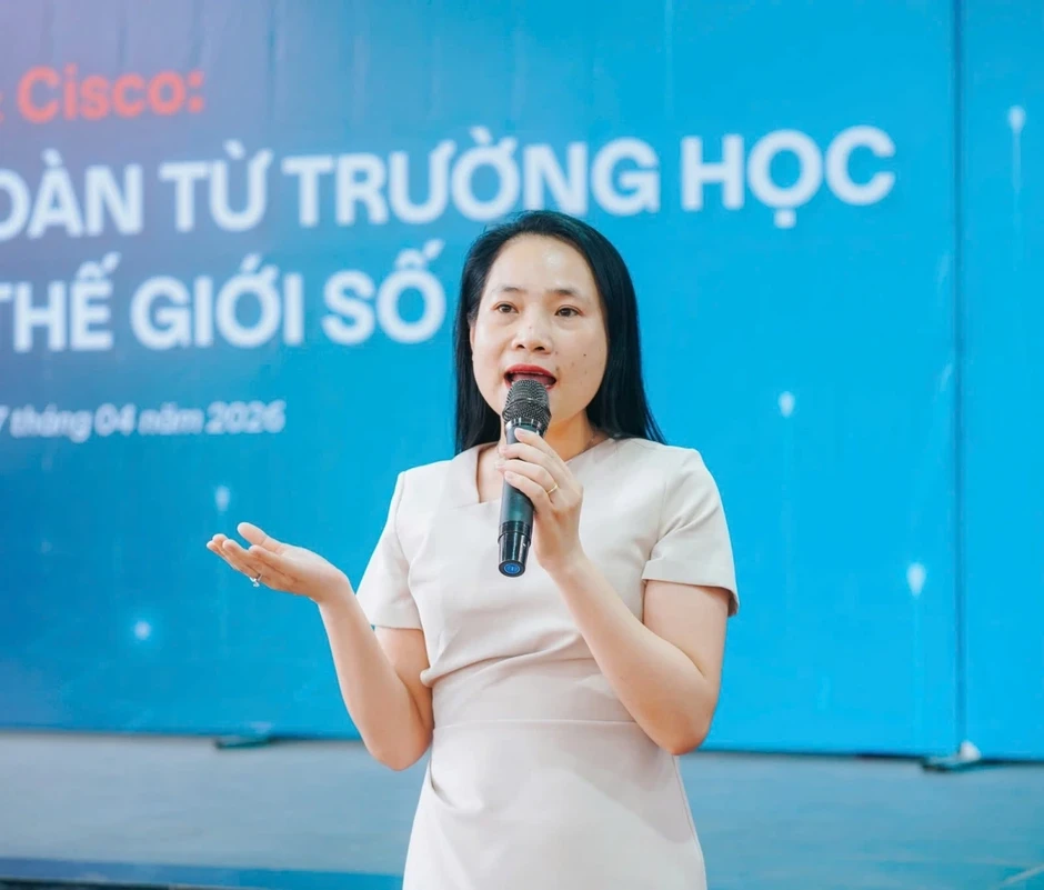 Khởi động chương trình “Gen Z và Cisco: An toàn từ trường học đến thế giới số” Khởi động chương trình “Gen Z và Cisco: An toàn từ trường học đến thế giới số”