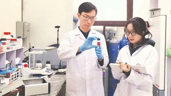 Làm chủ công nghệ plasma lạnh cho vật liệu nano