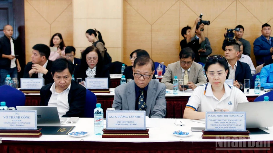 Lâm Đồng liên kết “ba nhà” phát triển khoa học-công nghệ và đổi mới sáng tạo Lâm Đồng liên kết “ba nhà” phát triển khoa học-công nghệ và đổi mới sáng tạo