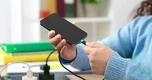 Lời khuyên cho những người thường xuyên sạc điện thoại đến 100%