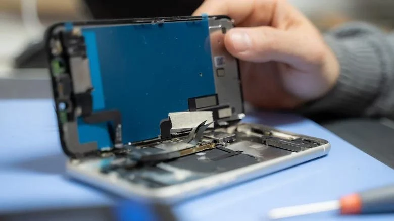 Lời khuyên dành cho tất cả người dùng Android khi điện thoại không may dính nước Lời khuyên dành cho tất cả người dùng Android khi điện thoại không may dính nước