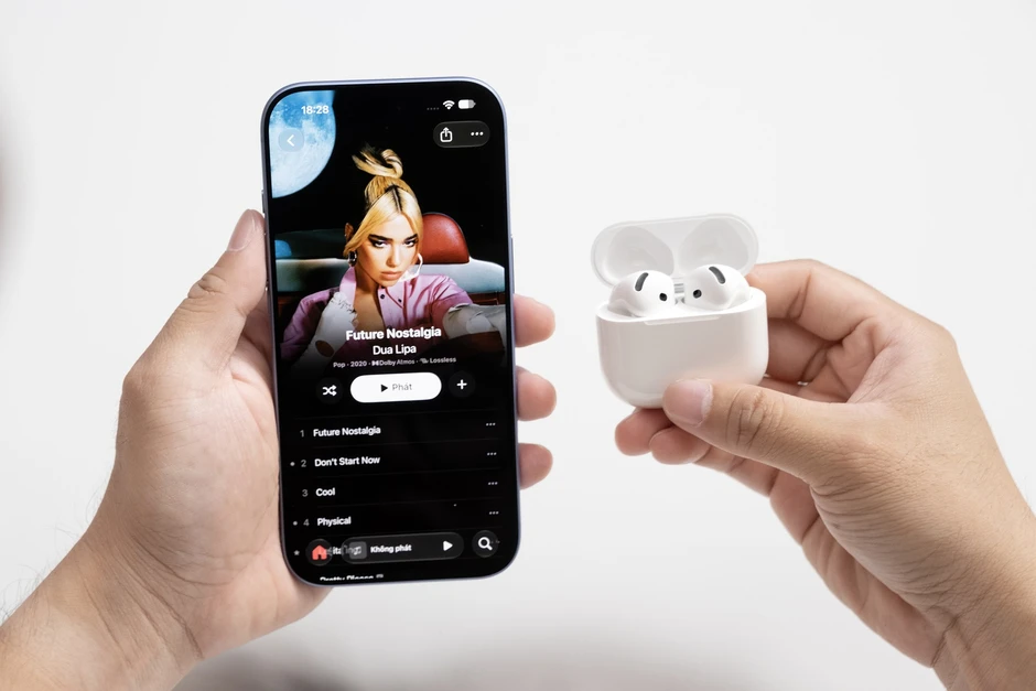 Mở hộp AirPods 5 chính hãng Việt Nam: Tai nghe dạng mở đầu tiên của Apple có chống ồn chủ động xịn cỡ này!