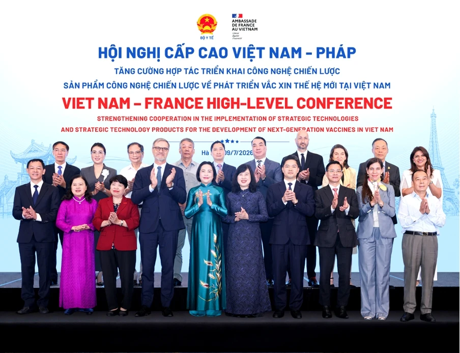 Người dân Việt Nam sẽ sớm được tiếp cận vắc xin thế hệ mới của Pháp Người dân Việt Nam sẽ sớm được tiếp cận vắc xin thế hệ mới của Pháp