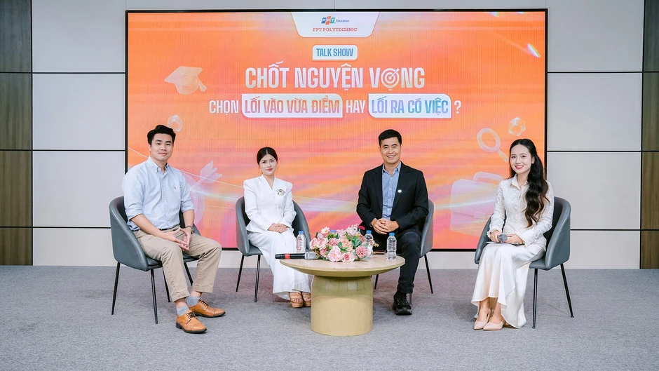 Ngưỡng điểm 15-20: Đừng để “tấm vé vào cổng” trở thành gánh nặng sau khi tốt nghiệp Ngưỡng điểm 15-20: Đừng để “tấm vé vào cổng” trở thành gánh nặng sau khi tốt nghiệp