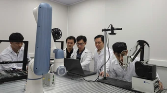 Nhà khoa học Việt phát triển phòng thí nghiệm tự tổng hợp vật liệu - Báo TinVina