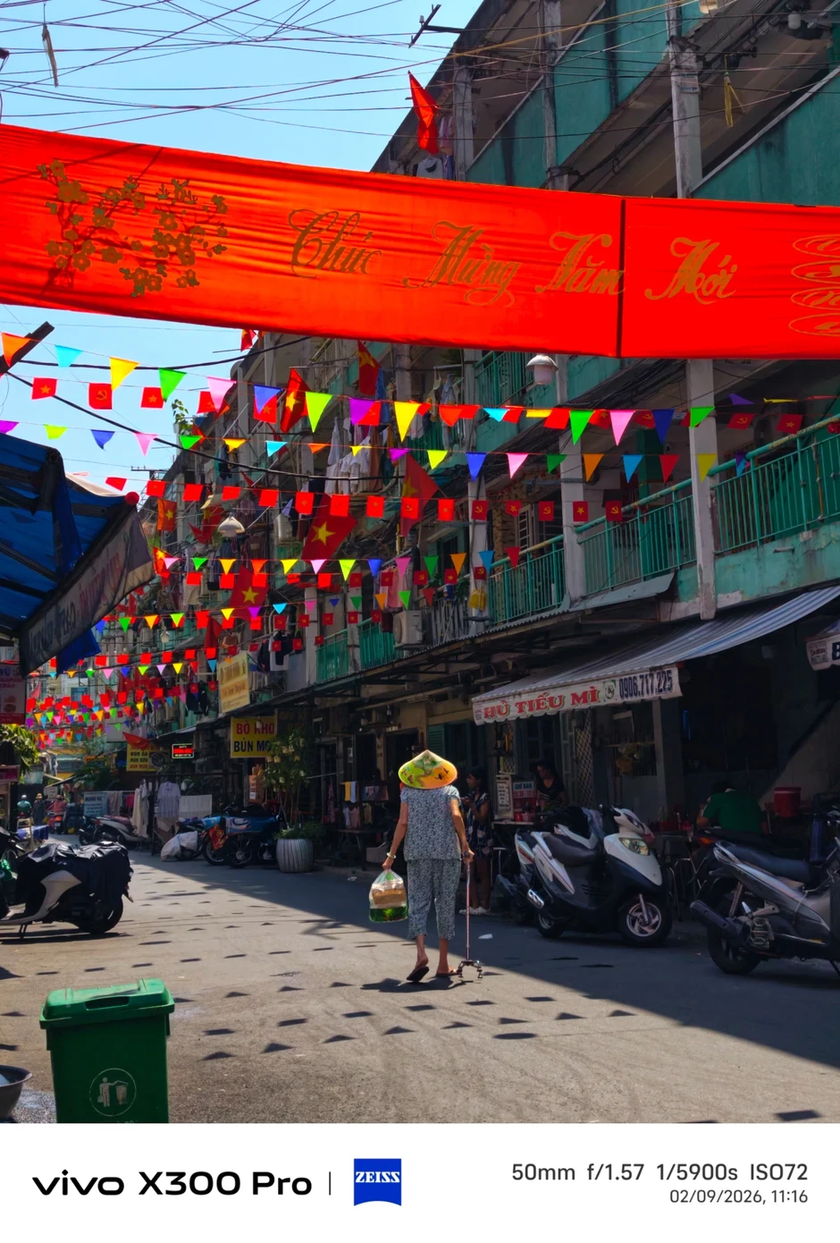 Những khoảnh khắc Tết đời thường qua lăng kính Zeiss từ vivo X300 Pro Những khoảnh khắc Tết đời thường qua lăng kính Zeiss từ vivo X300 Pro