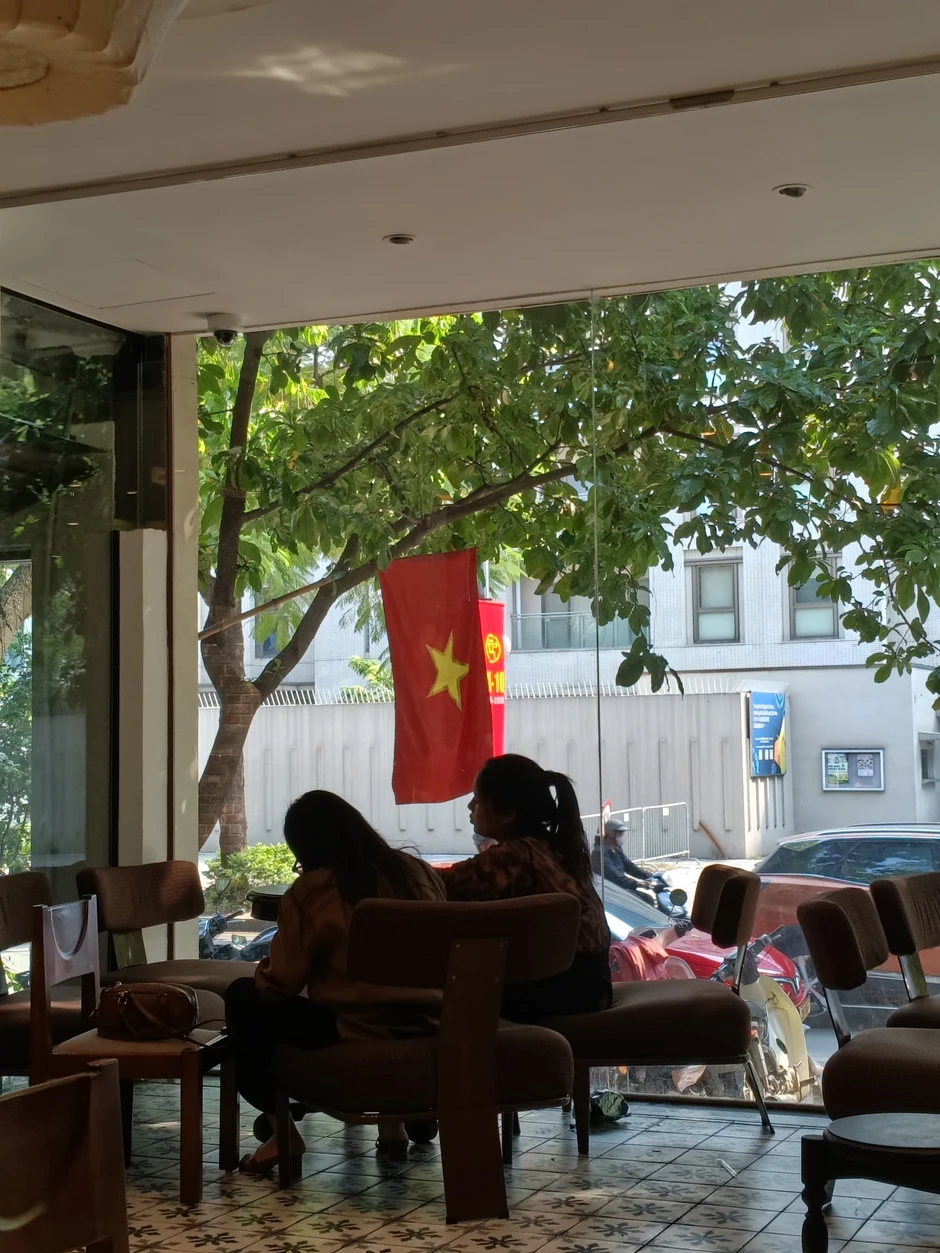OPPO A7 Pro 5G chiếc Smartphone chụp selfie tuyệt đỉnh cho giới trẻ năm 2026 OPPO A7 Pro 5G chiếc Smartphone chụp selfie tuyệt đỉnh cho giới trẻ năm 2026