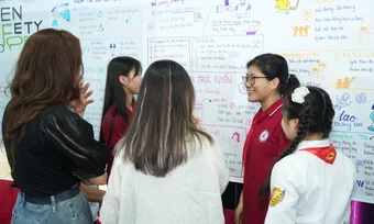 Phần lớn trẻ em từng đối mặt rủi ro trên môi trường số