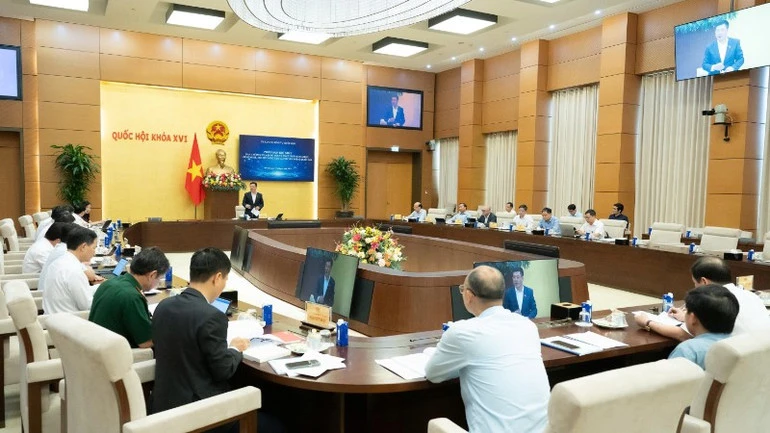 Phó Chủ tịch Quốc hội Nguyễn Hồng Diên chủ trì phiên họp Ban Chỉ đạo về phát triển khoa học, công nghệ, đổi mới sáng tạo và chuyển đổi số quốc gia