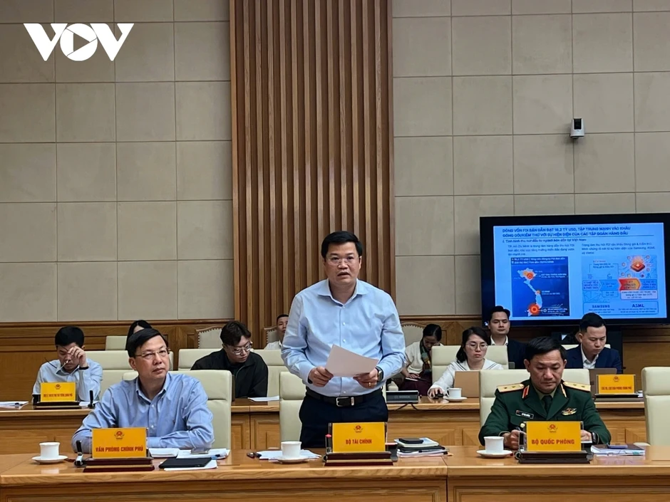 Phó Thủ tướng Nguyễn Chí Dũng: Tạo nền tảng quan trọng cho công nghiệp bán dẫn
