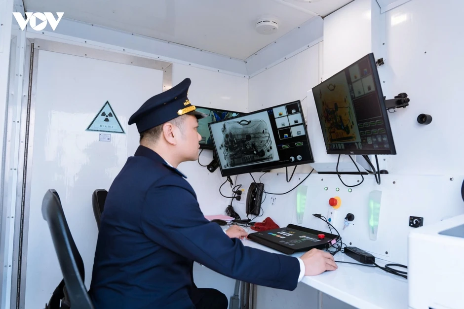 Quảng Ninh chuyển đổi số để thông quan nhanh hơn, phục vụ doanh nghiệp tốt hơn Quảng Ninh chuyển đổi số để thông quan nhanh hơn, phục vụ doanh nghiệp tốt hơn