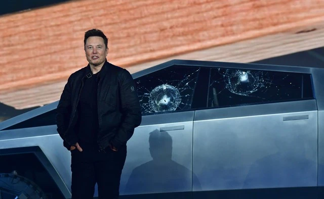 Roadster mới Elon Musk: Sự kiện công nghệ gây sốt trong thế kỷ 21 Roadster mới Elon Musk: Sự kiện công nghệ gây sốt trong thế kỷ 21