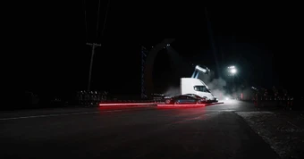 Roadster mới Elon Musk: Sự kiện công nghệ gây sốt trong thế kỷ 21