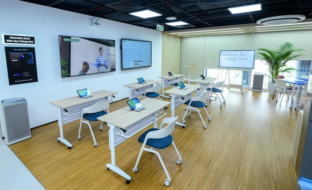 Samsung Electronics khai trương Business Experience Studio tại Việt Nam Samsung Electronics khai trương Business Experience Studio tại Việt Nam