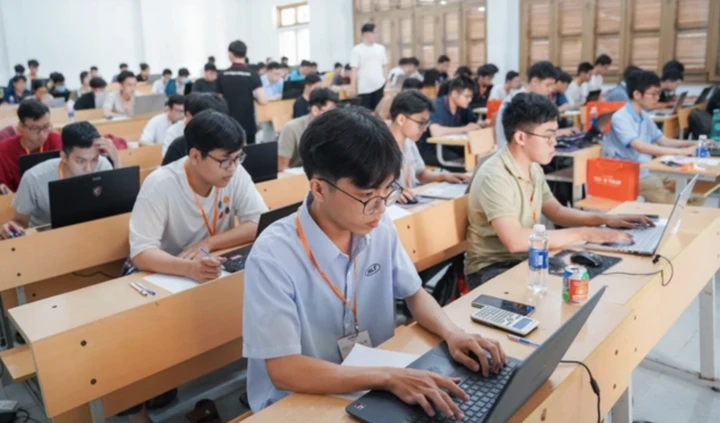Sân chơi lập trình thực chiến: Bệ phóng cho sinh viên công nghệ Sân chơi lập trình thực chiến: Bệ phóng cho sinh viên công nghệ