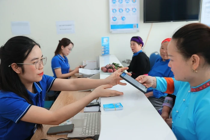 Sáng 15-6, nhà mạng chính thức khóa hàng triệu SIM chưa xác thực: Chủ thuê bao cần làm gì? Sáng 15-6, nhà mạng chính thức khóa hàng triệu SIM chưa xác thực: Chủ thuê bao cần làm gì?