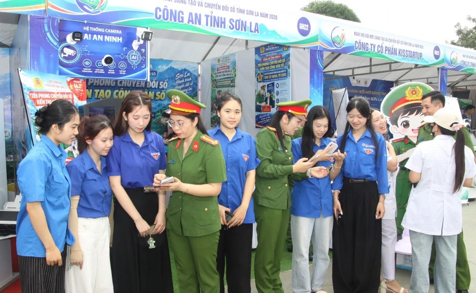 Sơn La khai mạc Ngày hội đổi mới sáng tạo và chuyển đổi số
