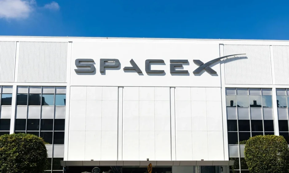 SpaceX nhắm thị trường 600 tỷ USD, tuyên bố sẽ 'cướp' khách của 3 ông lớn SpaceX nhắm thị trường 600 tỷ USD, tuyên bố sẽ 'cướp' khách của 3 ông lớn