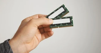 Tăng giá RAM DDR5 32GB 2026: Tài sản công nghệ đáng đầu tư hơn vàng