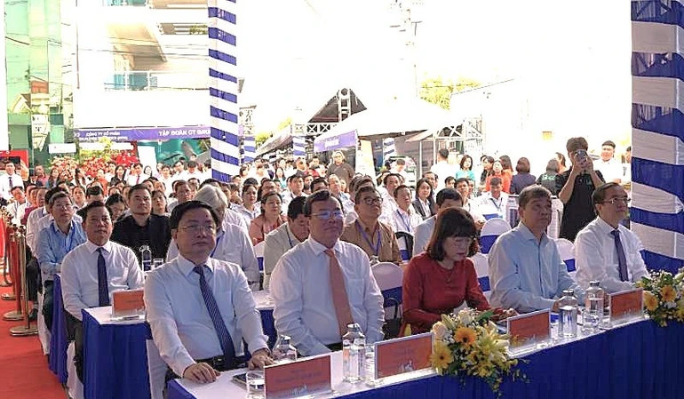 Tây Ninh kỳ vọng trở thành trung tâm đổi mới sáng tạo kết nối khu vực và cả nước Tây Ninh kỳ vọng trở thành trung tâm đổi mới sáng tạo kết nối khu vực và cả nước