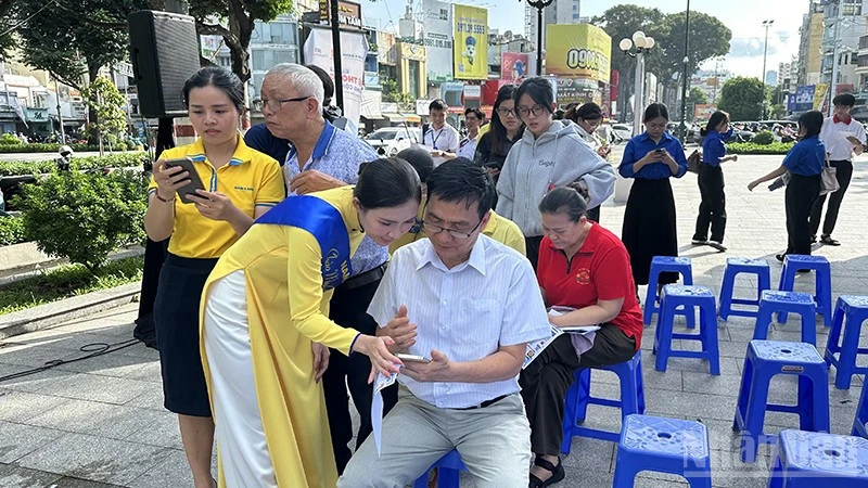 Thành phố Hồ Chí Minh: Phường Chợ Quán đưa vào hoạt động hệ thống wifi công cộng miễn phí Thành phố Hồ Chí Minh: Phường Chợ Quán đưa vào hoạt động hệ thống wifi công cộng miễn phí