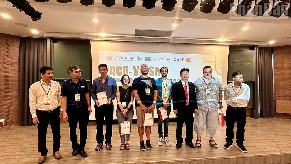 Thúc đẩy nghiên cứu học thuật mật mã giữa Việt Nam với quốc tế Thúc đẩy nghiên cứu học thuật mật mã giữa Việt Nam với quốc tế