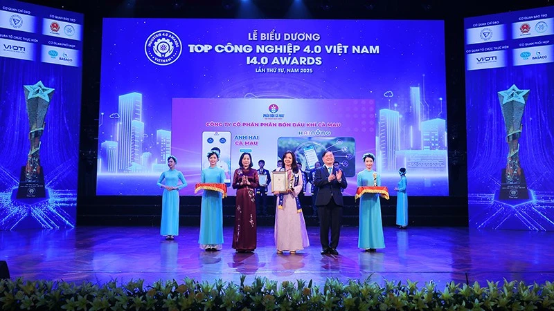 Tôn vinh những thành tựu công nghệ tạo tác động cho hệ sinh thái số Việt Nam Tôn vinh những thành tựu công nghệ tạo tác động cho hệ sinh thái số Việt Nam