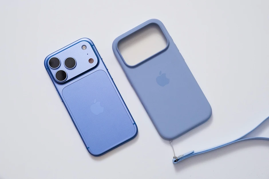Trên tay sớm iPhone 18 Pro chính hãng Việt Nam: Màu Xanh Băng Thanh càng nhìn càng đẹp lạ!