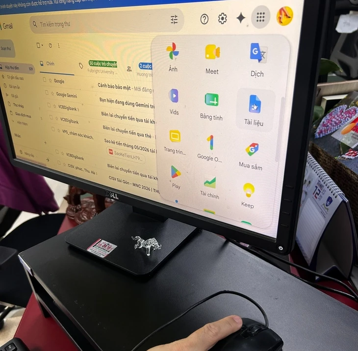 Từ câu hỏi 'cài lậu được không?' đến 'bản quyền xài được bao lâu?' Từ câu hỏi 'cài lậu được không?' đến 'bản quyền xài được bao lâu?'