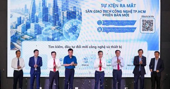 Từ trưng bày thành bữa tiệc giao dịch
