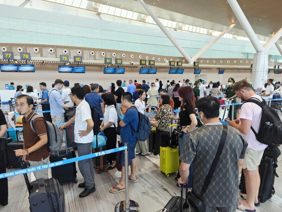 Tuyệt chiêu tự ký gửi hành lý sân bay chỉ trong 2 phút giúp bạn thoát cảnh xếp hàng Tuyệt chiêu tự ký gửi hành lý sân bay chỉ trong 2 phút giúp bạn thoát cảnh xếp hàng