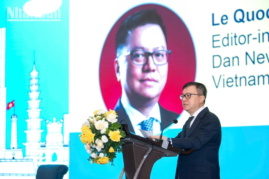 Ứng dụng trí tuệ nhân tạo trong quản trị báo chí tại Việt Nam và quốc tế Ứng dụng trí tuệ nhân tạo trong quản trị báo chí tại Việt Nam và quốc tế