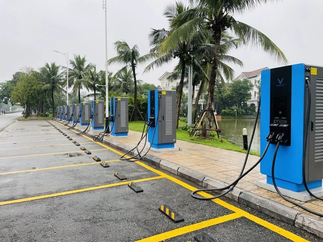 Vì sao hãng xe điện Trung Quốc ít đầu tư trạm sạc ở Việt Nam? Vì sao hãng xe điện Trung Quốc ít đầu tư trạm sạc ở Việt Nam?