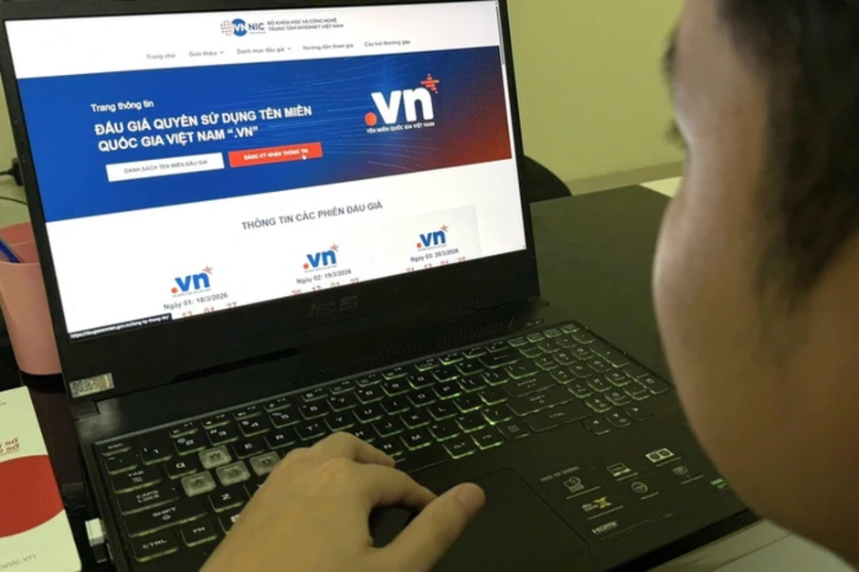Việt Nam lần đầu tiên đấu giá 50 tên miền ".vn" với giá khởi điểm 10.000.000 đồng/tên miền Việt Nam lần đầu tiên đấu giá 50 tên miền ".vn" với giá khởi điểm 10.000.000 đồng/tên miền