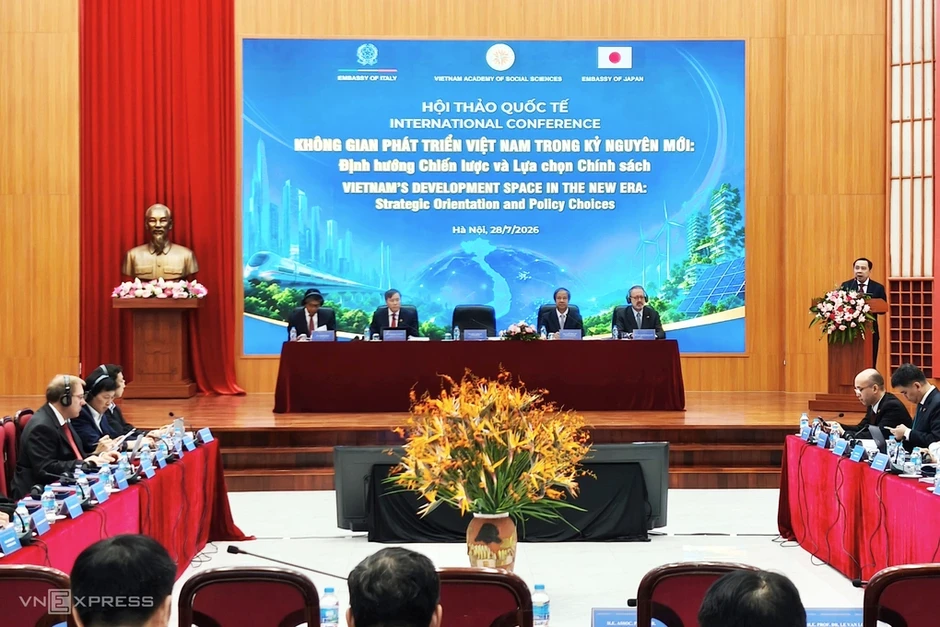 Việt Nam tìm động lực tăng trưởng từ những không gian mới Việt Nam tìm động lực tăng trưởng từ những không gian mới
