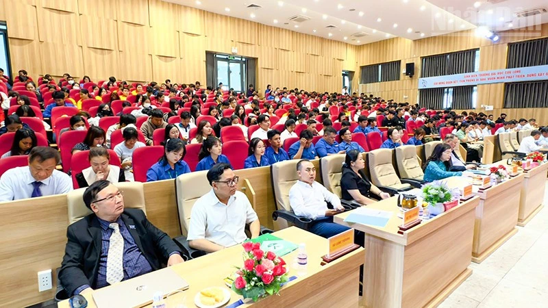 Vĩnh Long đối thoại chính sách khởi nghiệp sáng tạo trong sinh viên