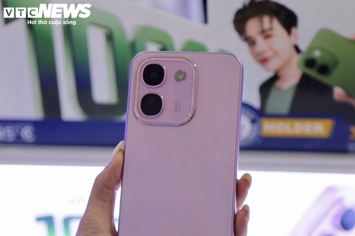 vivo V80 Lite 5G lập kỷ lục Guinness về thời lượng pin, giá từ 12,99 triệu đồng