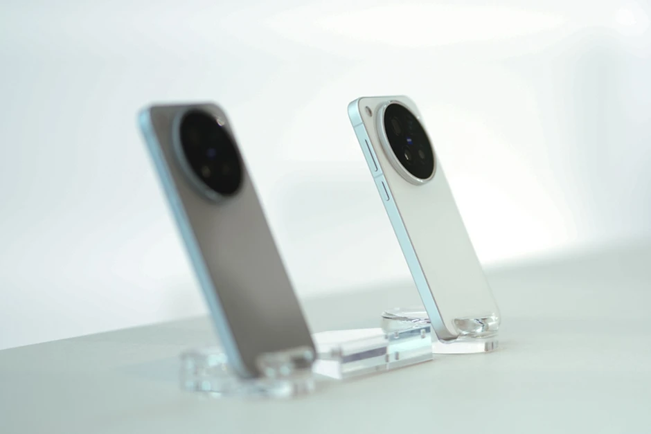 vivo X500 series chính thức: Nâng cấp quá ngon, camera chụp đẹp như máy ảnh, có bán chính hãng cả bản Pro Max vivo X500 series chính thức: Nâng cấp quá ngon, camera chụp đẹp như máy ảnh, có bán chính hãng cả bản Pro Max