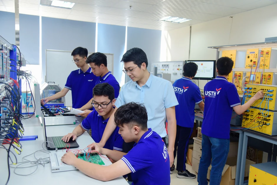 Xây dựng nhân lực an ninh mạng "tinh nhuệ" trong kỷ nguyên số Xây dựng nhân lực an ninh mạng "tinh nhuệ" trong kỷ nguyên số