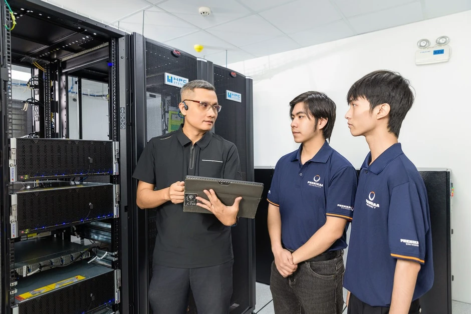 Xây dựng nhân lực an ninh mạng "tinh nhuệ" trong kỷ nguyên số Xây dựng nhân lực an ninh mạng "tinh nhuệ" trong kỷ nguyên số