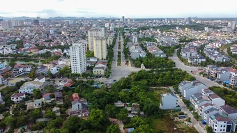22 hộ dân 'sống treo' 18 năm ở Vinh sắp được di dời