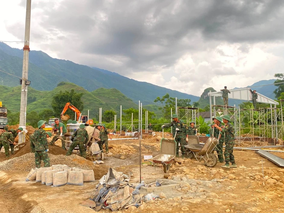 Cận cảnh khu tái định cư được xây dựng 'thần tốc' sau lũ quét ở Mường Than Cận cảnh khu tái định cư được xây dựng 'thần tốc' sau lũ quét ở Mường Than