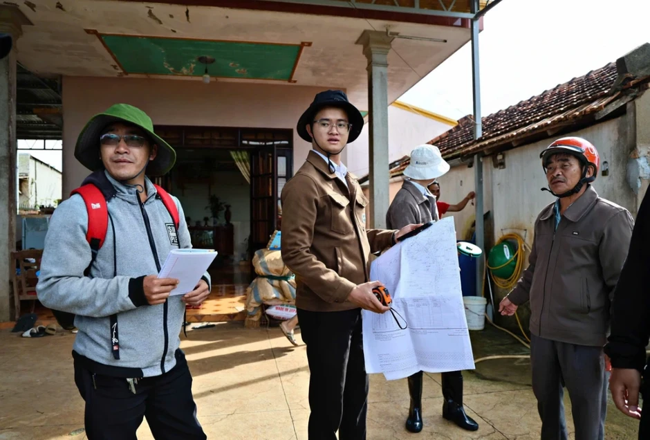 Cao tốc qua Lâm Đồng: Giải phóng mặt bằng chậm, nhiều điểm nghẽn kéo dài Cao tốc qua Lâm Đồng: Giải phóng mặt bằng chậm, nhiều điểm nghẽn kéo dài