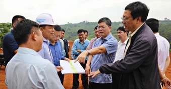 Cao tốc qua Lâm Đồng: Giải phóng mặt bằng chậm, nhiều điểm nghẽn kéo dài