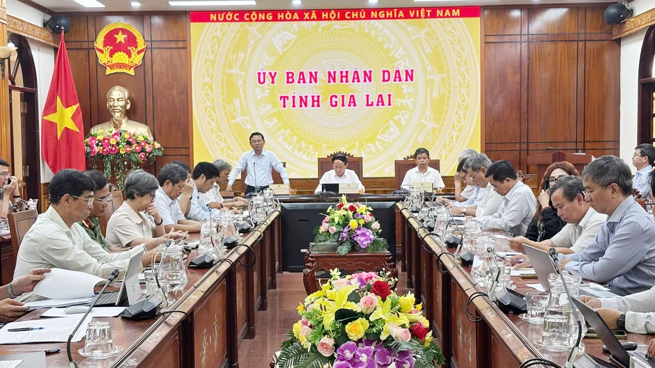 Chủ tịch tỉnh Gia Lai ra lệnh ‘siết giá’: Chặn đầu cơ, găm hàng Chủ tịch tỉnh Gia Lai ra lệnh ‘siết giá’: Chặn đầu cơ, găm hàng